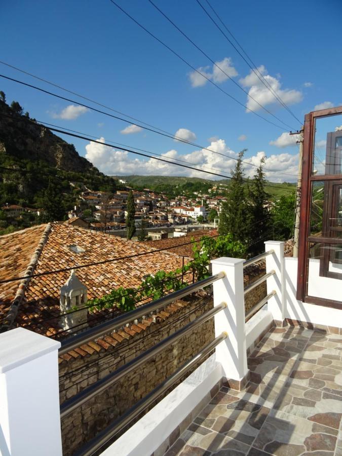 Guesthouse Riverside Berat Exterior foto