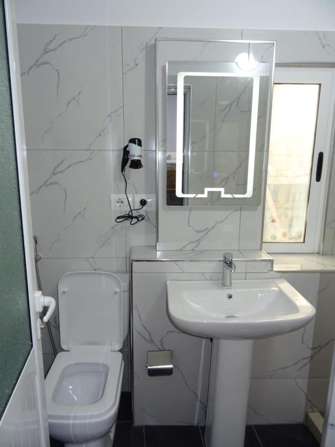 Guesthouse Riverside Berat Exterior foto